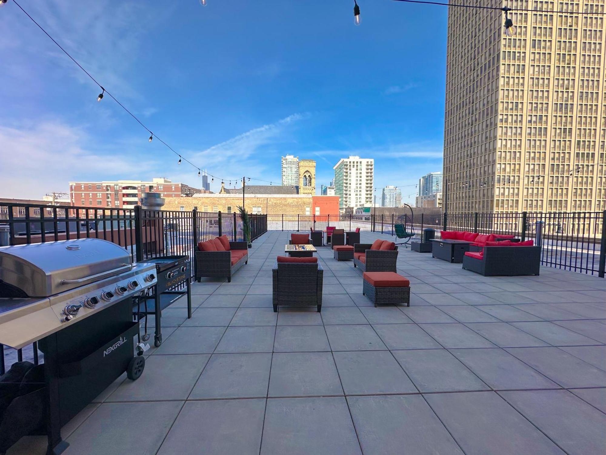 Spacious 2Br Vacation Rental With City View, Optional Parking And Gym Near Mccormick Place & Downtown Chicago Attractions المظهر الخارجي الصورة